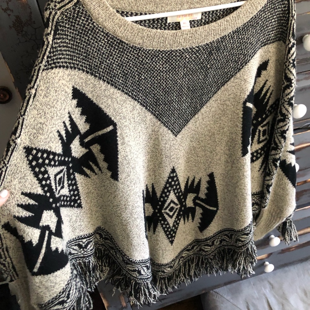 NWOT Aztec poncho